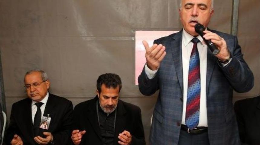 Ailesi &Ouml;zgecan'ı Mezarında Ziyaret Etti (2)