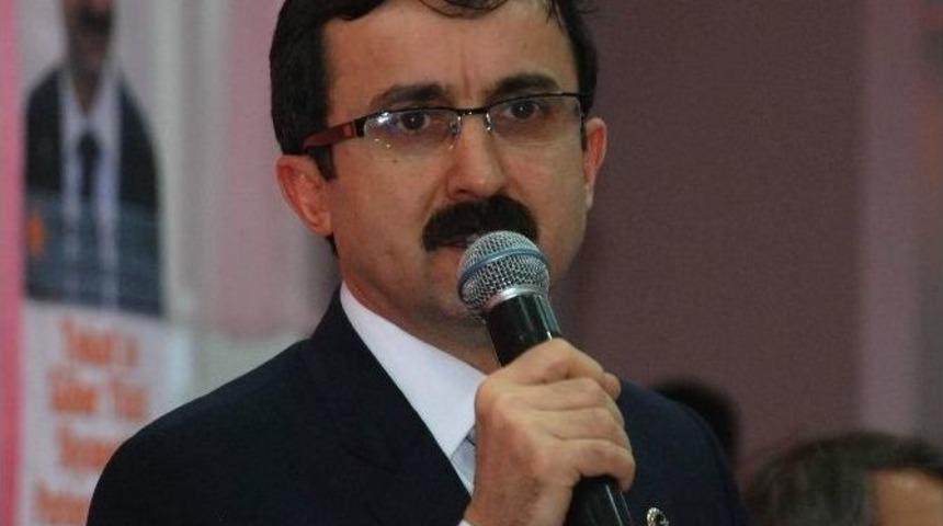 Başbakan Davutoğlu&rsquo;nun Doktoru Aday Adaylığını A&ccedil;ıkladı