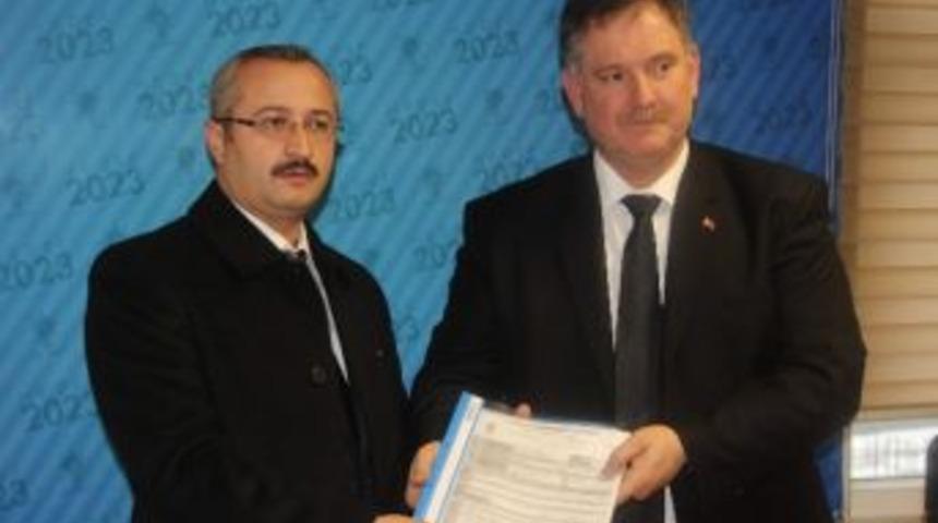 Cahit D&ouml;nmez, Aday Adaylığını A&ccedil;ıkladı