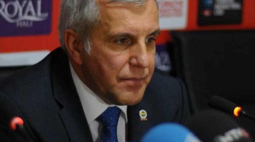 Fenerbah&ccedil;e &Uuml;lker-Pınar Karşıyaka Soyunma Odaları