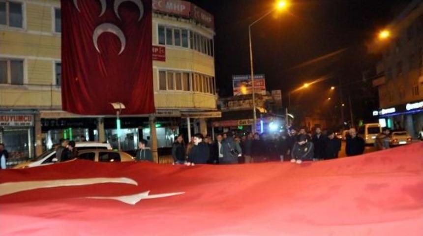 Adıyaman'da, Fırat Yılmaz &Ccedil;akıroğlu'nun &Ouml;ld&uuml;r&uuml;lmesine Tepki