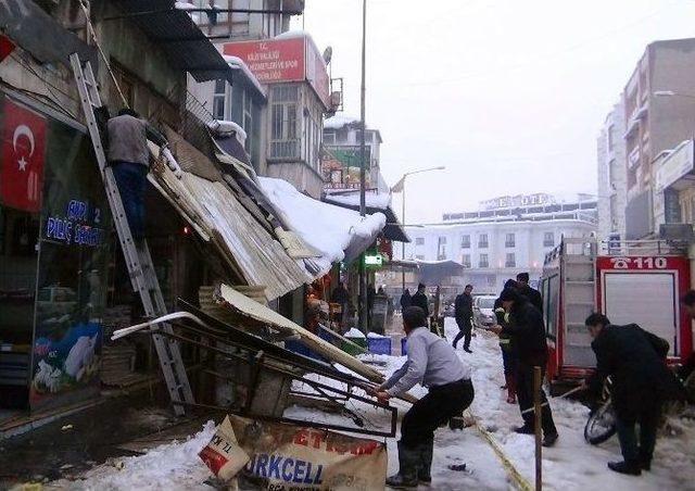 Kilis’te Kar Hayatı Felç Etti