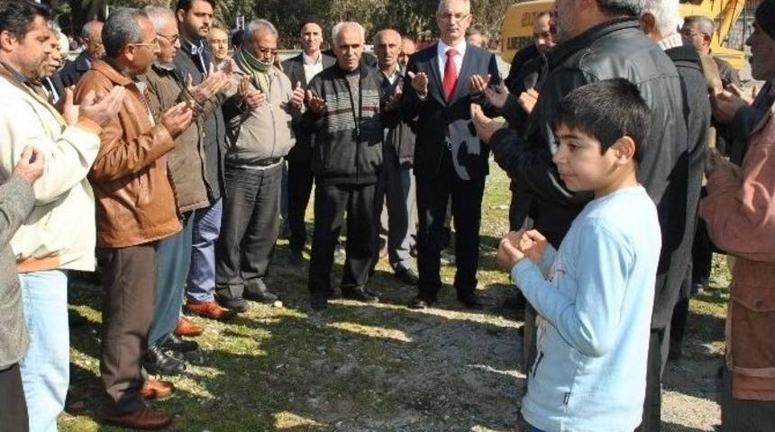 Acarlar İmam Rabbani Camisi İçin İlk Kazma Vuruldu