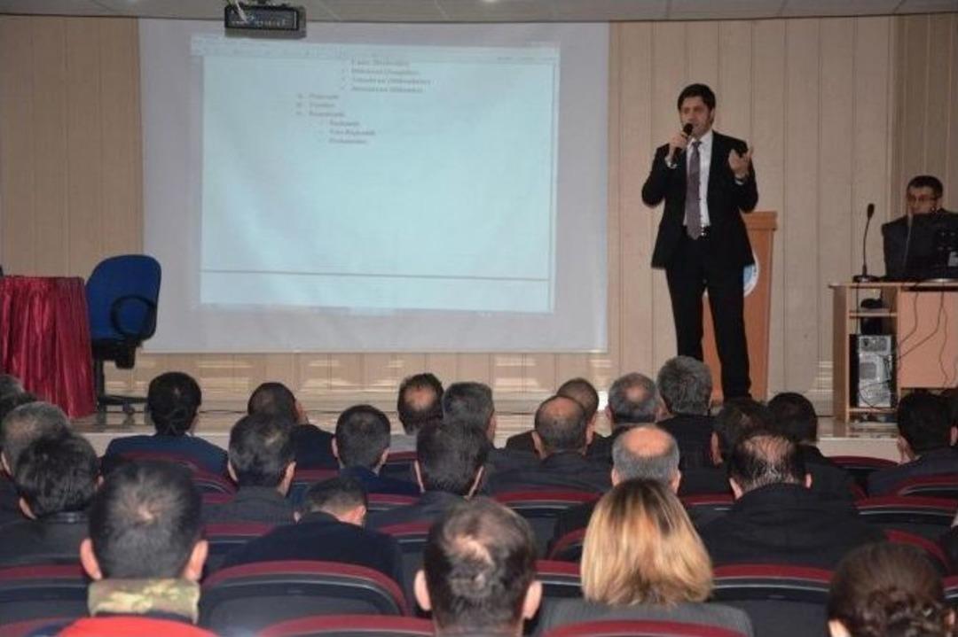 Tatvan&rsquo;da &ldquo;hizmet İ&ccedil;i Eğitim&rdquo; Semineri