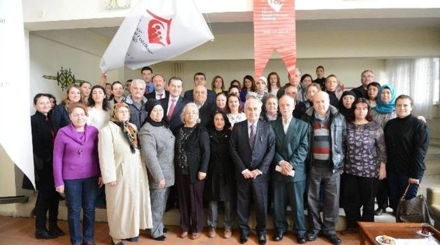 Edirne Valisi Şahin&rsquo;den, Koruyucu Ailelere Sertifika