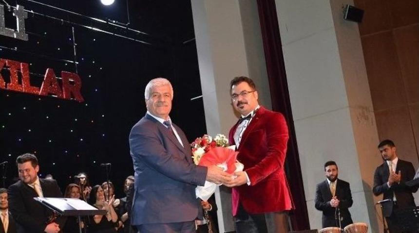 Nazende Şarkılar&rsquo;a Yoğun İlgi