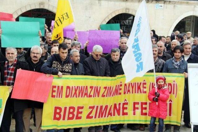 Şanlıurfa'da Açık Havada Kürtçe Dersi