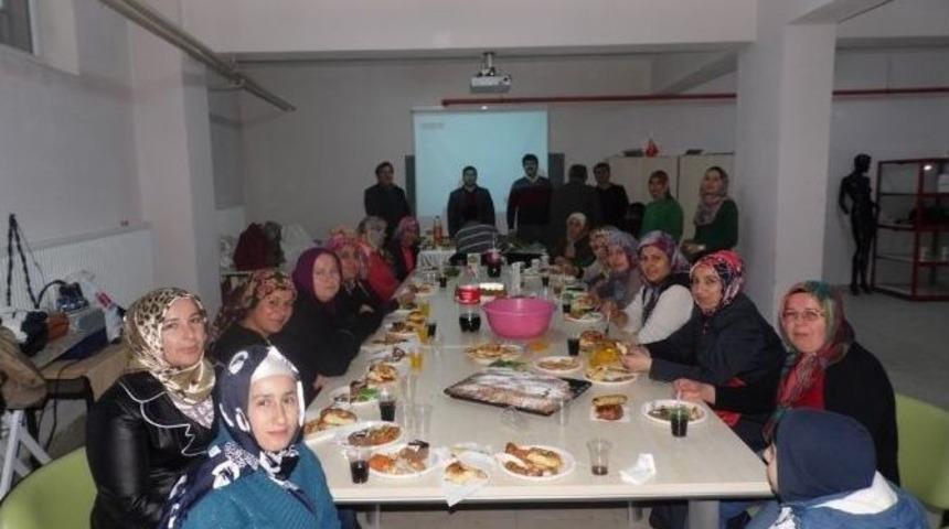 Korkuteli&rsquo;nde Aş&ccedil;ı Yardımcılığı Kursu Tamamlandı