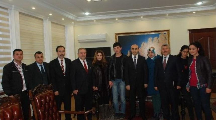 Gen&ccedil; Yeteneklerden Vali Demirtaş&rsquo;a Teşekk&uuml;r Ziyareti