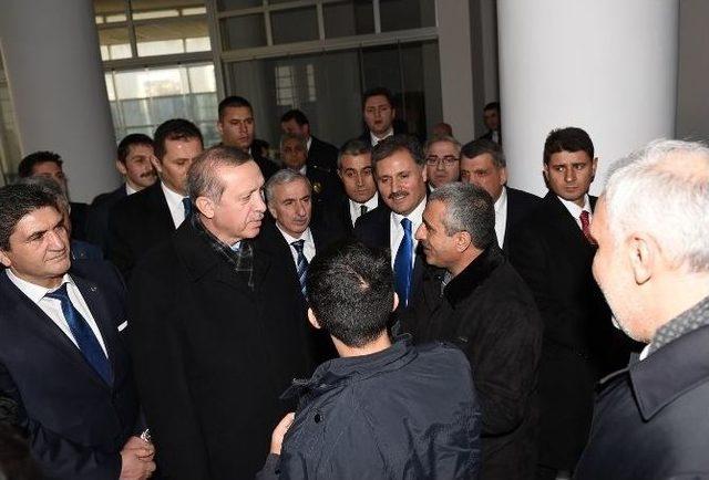 Cumhurbaşkanı Erdoğan, Malatya Büyükşehir Belediyesini Ziyaret Etti