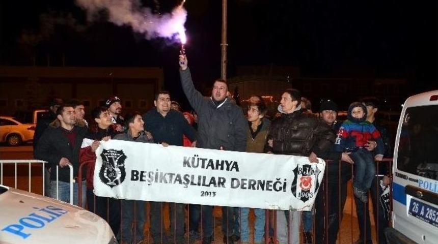 Beşiktaş Kafilesi Eskişehir&rsquo;de