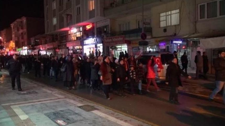 K&ouml;rfezli Mhpliler, &Ouml;ld&uuml;r&uuml;len Fırat &Ccedil;akıroğlu İ&ccedil;in Y&uuml;r&uuml;d&uuml;