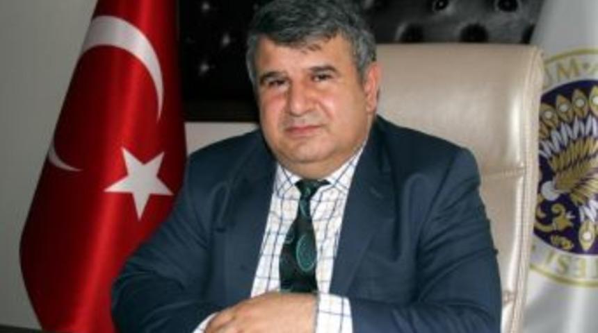 Sınav Stresi &Ccedil;ene Ekleminde Ağrıya Neden Oluyor