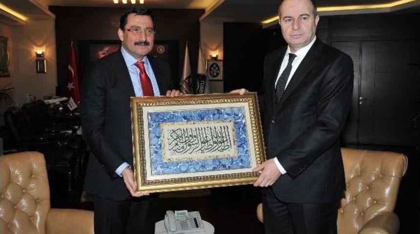 Vali Kılı&ccedil;lar&rsquo;dan Başkan Ak&rsquo;a Nezaket Ziyareti