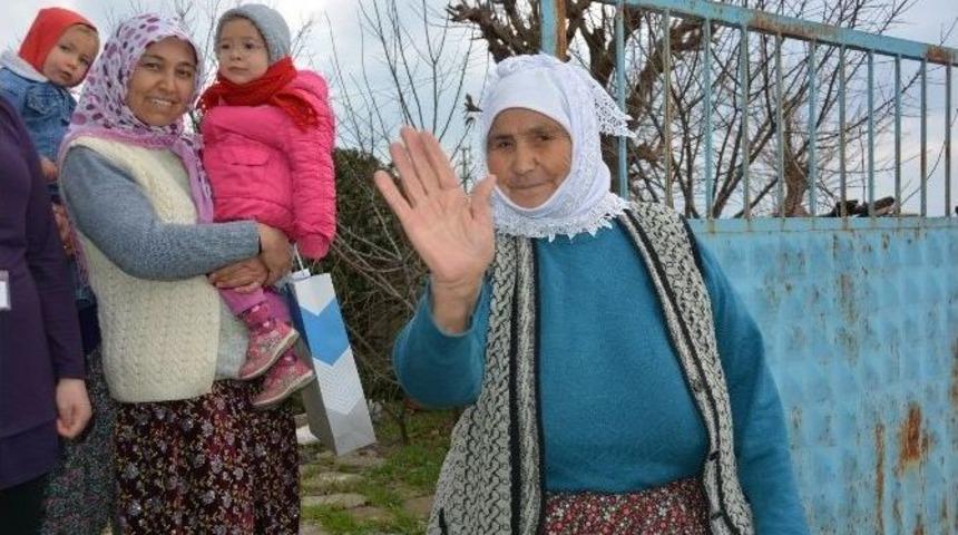 Birbirlerini Tanımasalar Da Heyecanla Bekliyorlar