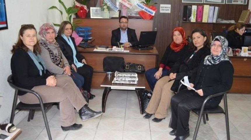 Kula Kadın Konseyi&rsquo;nden &Ouml;zgecan&rsquo;ın &Ouml;ld&uuml;r&uuml;lmesine Tepki