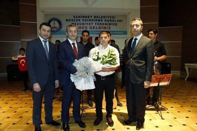 Bağımsız Orkestra Hayata Bağlıyor