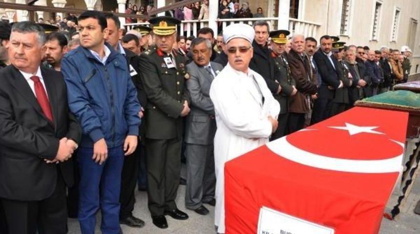 Menderes'te Boğulan &Uuml;steğmen Askeri T&ouml;renle Uğurlandı