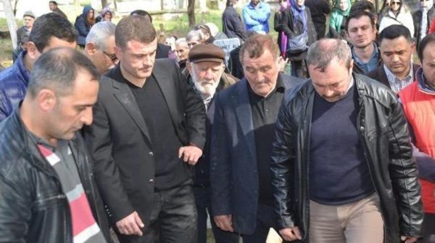 Hakem İlker Meral'den Annesine Son G&ouml;rev