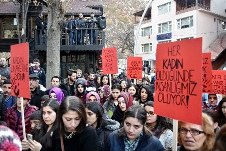 Gümüşhane’de Üniversite Öğrencileri Özgecan Ve Fırat İçin Yürüdü G5