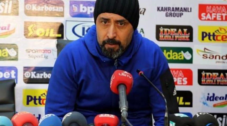 Mersin İdmanyurdu-Kardemir Karab&uuml;kspor Soyunma Odaları