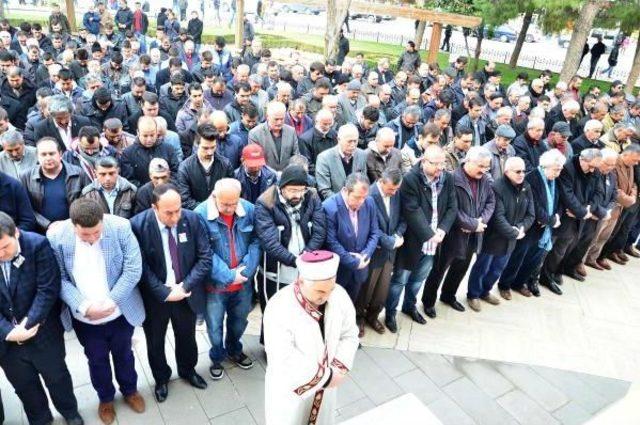 Denizli'de Çakıroğlu Için Gıyabi Cenaze Namazı Kılındı, Yürüyüş Yapıldı