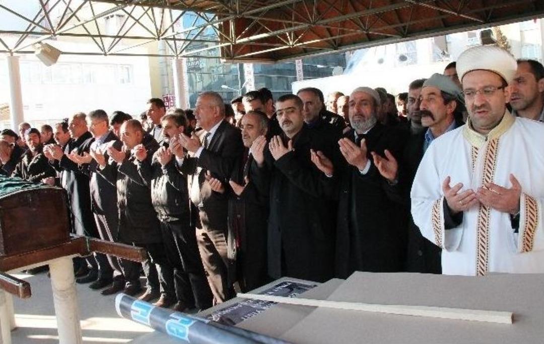 Elazığ&rsquo;da Fırat &Ccedil;akıroğlu İ&ccedil;in Gıyabi Cenaze Namazı Kılındı