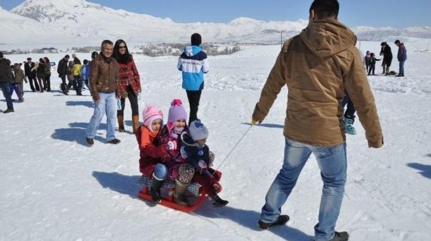 Tunceli&rsquo;de Kayak Keyfi