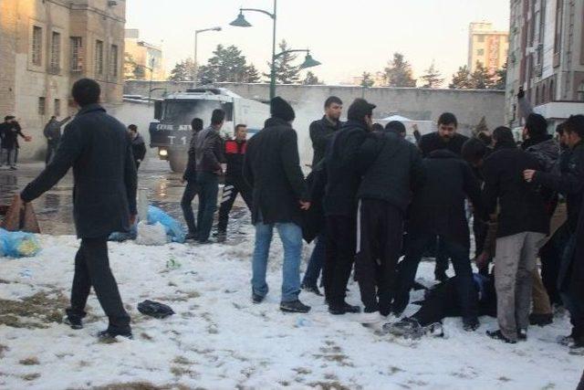 Kayseri’de Fırat Çakıroğlu Protestosunda Olaylar Çıktı