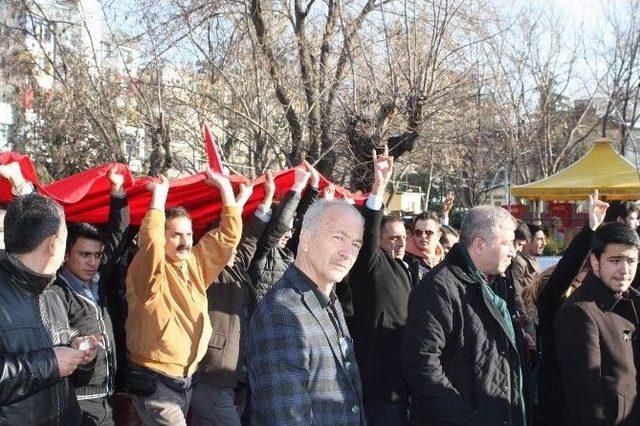 Öldürülen Ülkücü Fırat İçin Gaziantep’te Gıyabi Cenaze Namazı Kılındı