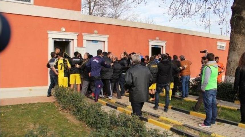 Tekirdağ&rsquo;da B&ouml;lgesel Amat&ouml;r Lig Ma&ccedil;ında Kavga