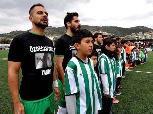 Amatör Futbol Maçında Özgecan Anıldı