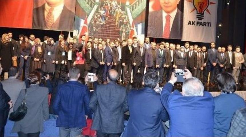 Ak Gen&ccedil;ler&rsquo;de Kaderli G&uuml;ven Tazeledi