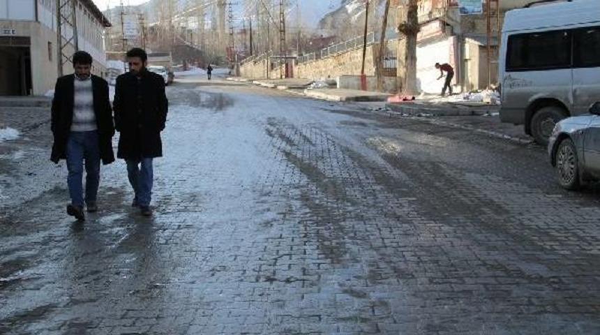 Başkale'den 4 Yılda Yaklaşık 7 Bin Kişi G&ouml;&ccedil; Etti