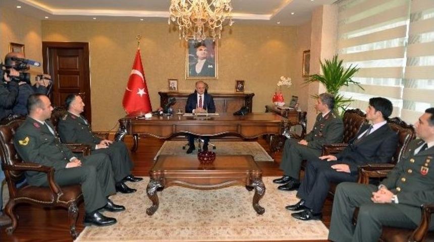 &Ouml;zgecan&rsquo;ın Katillerini Yakalayan Jandarma Personeline Takdirname