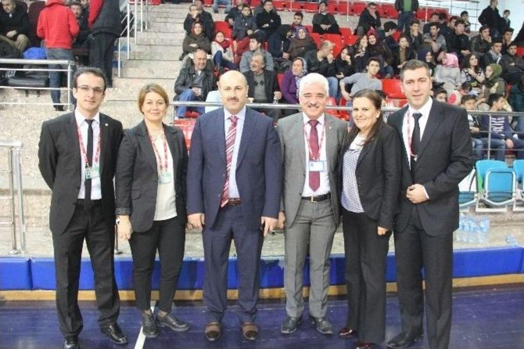 Milletvekili Aday Adayı T&uuml;rkyılmaz Spor M&uuml;sabakalarında