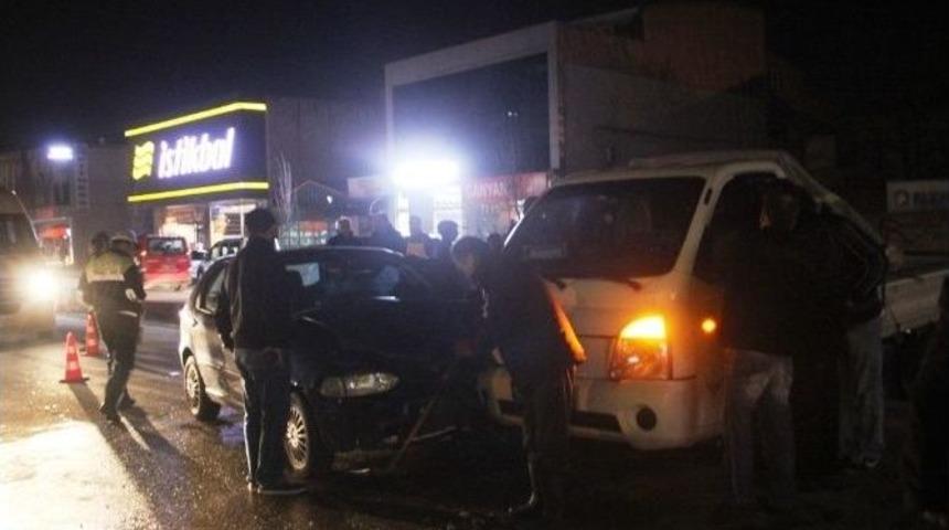 Sakarya’da Trafik Kazası: 5 Yaralı