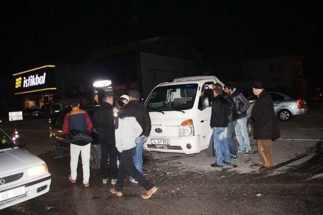 Sakarya’da Trafik Kazası: 5 Yaralı