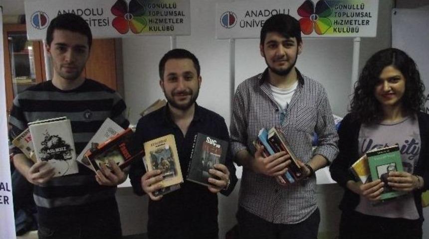 &Uuml;niversiteli Gen&ccedil;lerin K&uuml;t&uuml;phane Kurma &Ccedil;abası