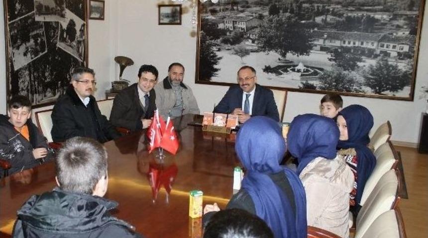 C&uuml;neyt Yıldız: &ldquo;maskeleri Yırtacak Bir Nesil Yetişiyor&rdquo;