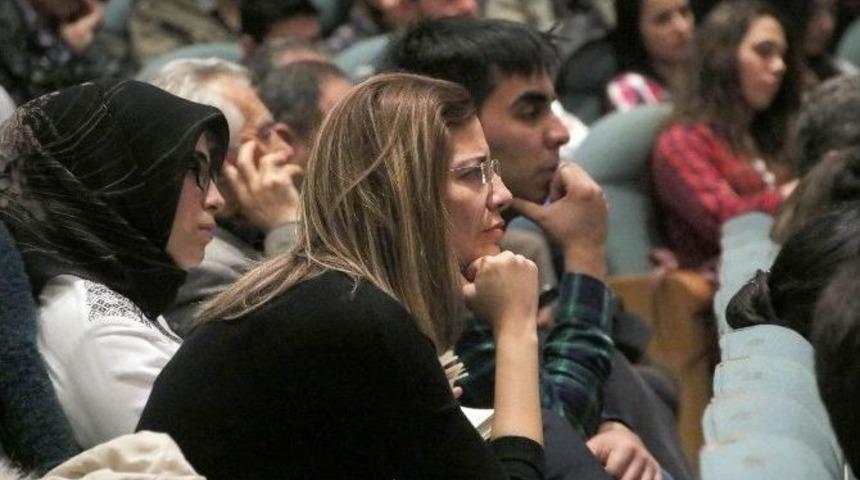 Yeni Anayasa Tartışıldı