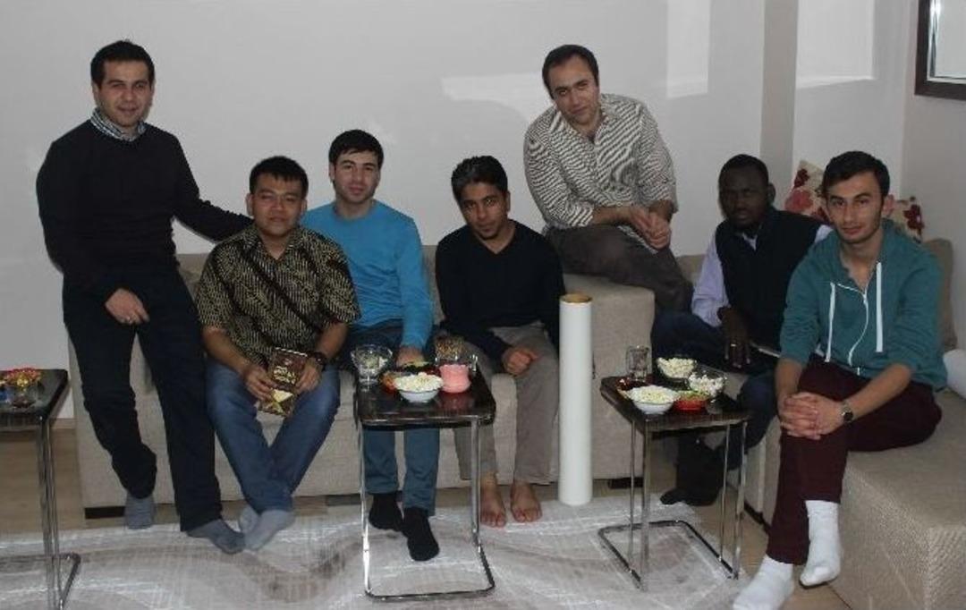 Kocaeli&rsquo;de Eğitim G&ouml;ren Yabancı &Ouml;ğrenciler T&uuml;rk Ailelere Misafir Oluyor