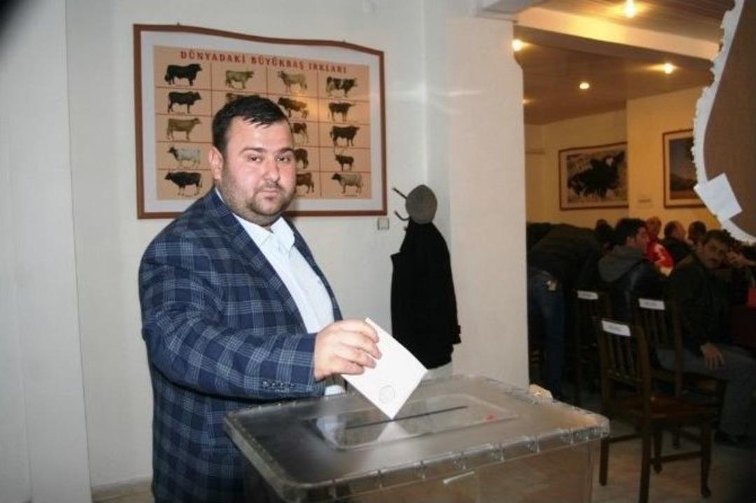 Ayvalık Ziraat Odasında Nefes Kesen Yarışı 1 Oy Farkla Hasan Kıtay Kazandı