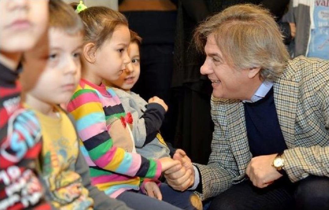 Minik &Ouml;ğrencilerden Beyoğlu&rsquo;nda B&uuml;y&uuml;k G&ouml;steri