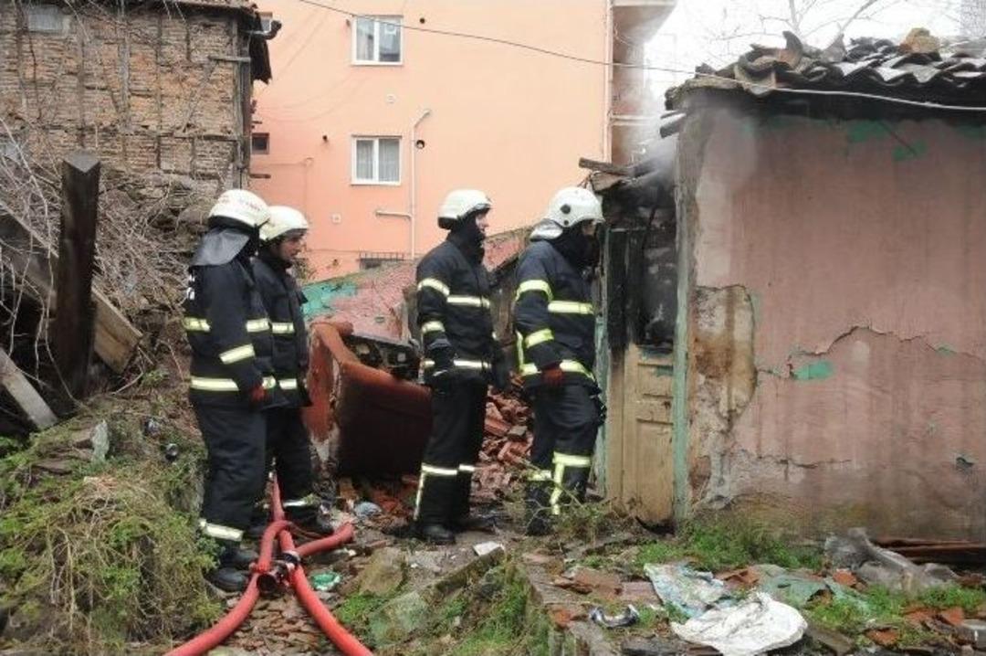 Metruk Binada Yangın Paniği