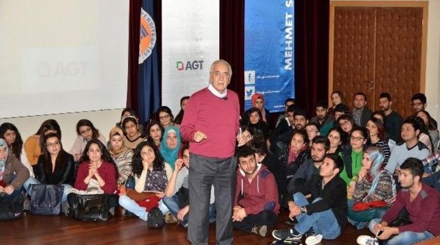 C&uuml;celoğlu: &ldquo;farkında Olmayan İnsan Hi&ccedil; Bir Zaman &Ouml;zg&uuml;r Olamaz&rdquo;