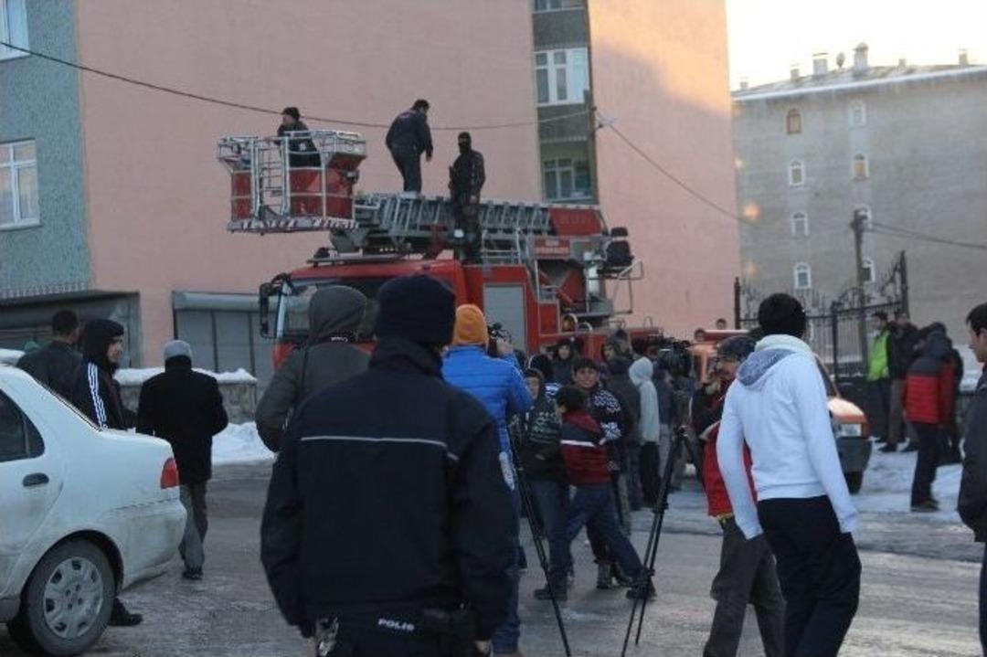 Babasını Baltayla Yaralayan Şahıs Etkisiz Hale Getirildi