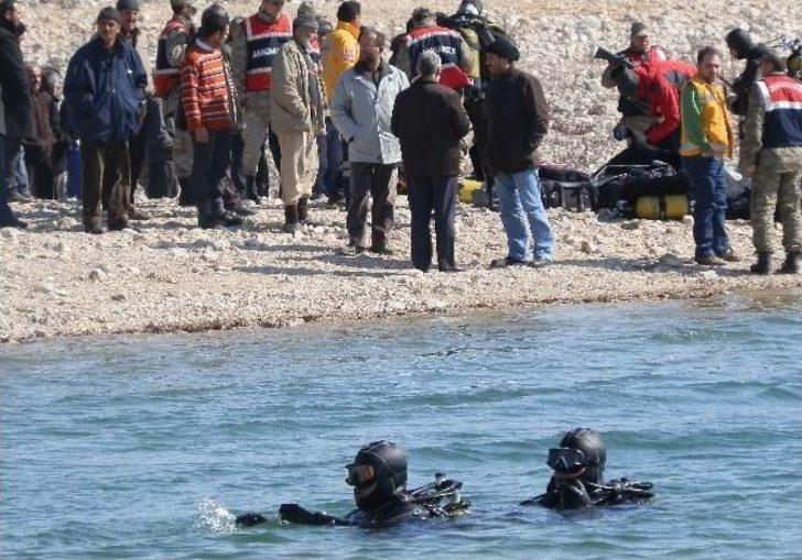 16 Yaşındaki Genç, Balık Tutmak İsterken Boğuldu G1