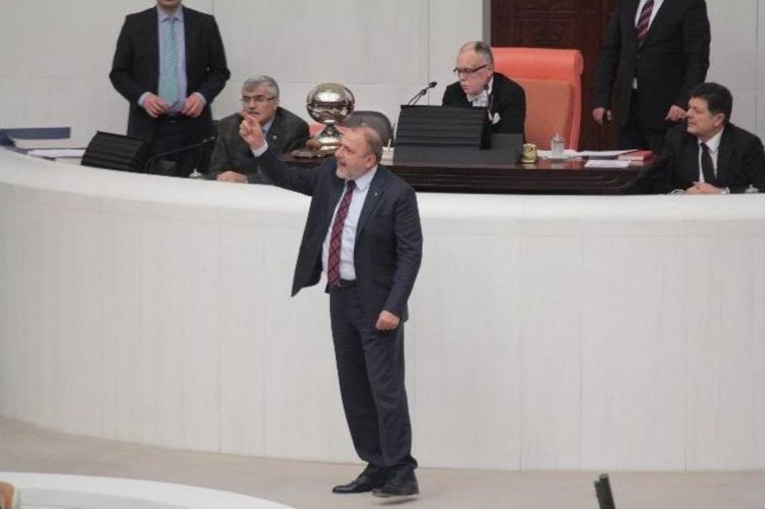 Meclis Yine Karıştı