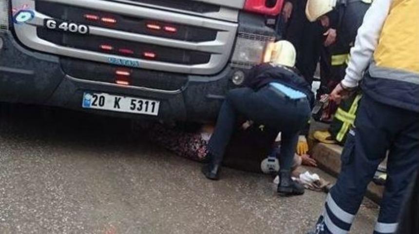 Tırın Altına Kalan Kadın Yaralandı